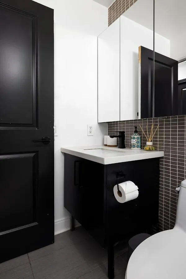 Apartment Luxury Executive Condo Yorkville Toronto