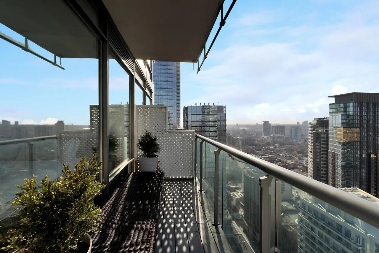 Luxury Executive Condo Yorkville Toronto Canada